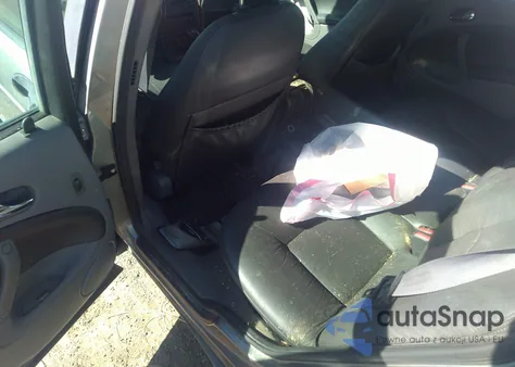 2001 Saab 9-5 Se z USA, uszkodzony, nr VIN YS3EF48Z213045447